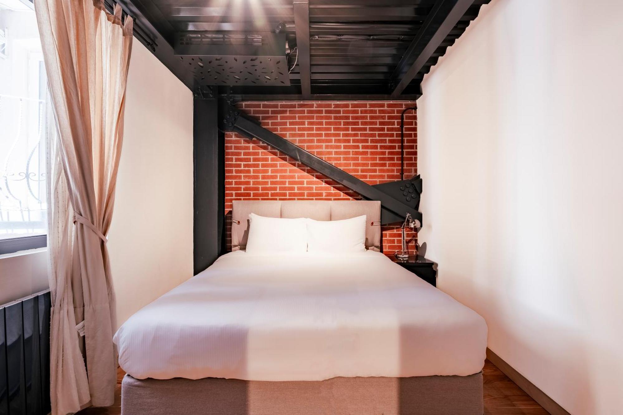 Homie Suites - "Loft 27" Urban Comfort Suites In The Heart Of Cihangir Istanbul Eksteriør billede